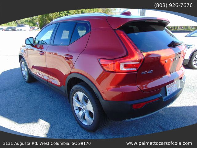2022 Volvo XC40 Momentum